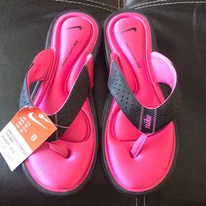 Nike comfort thong sandals